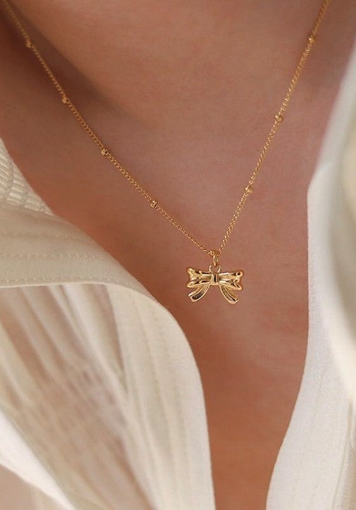 Bow necklace