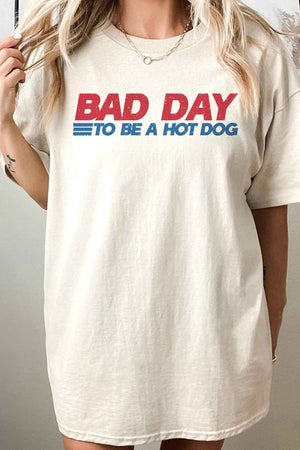 BAD DAY TO BE A HOT DOG OVERSIZED GRAPHIC TEE