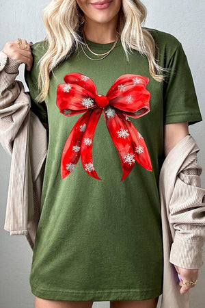 Christmas Snowflakes Bow Graphic Tee