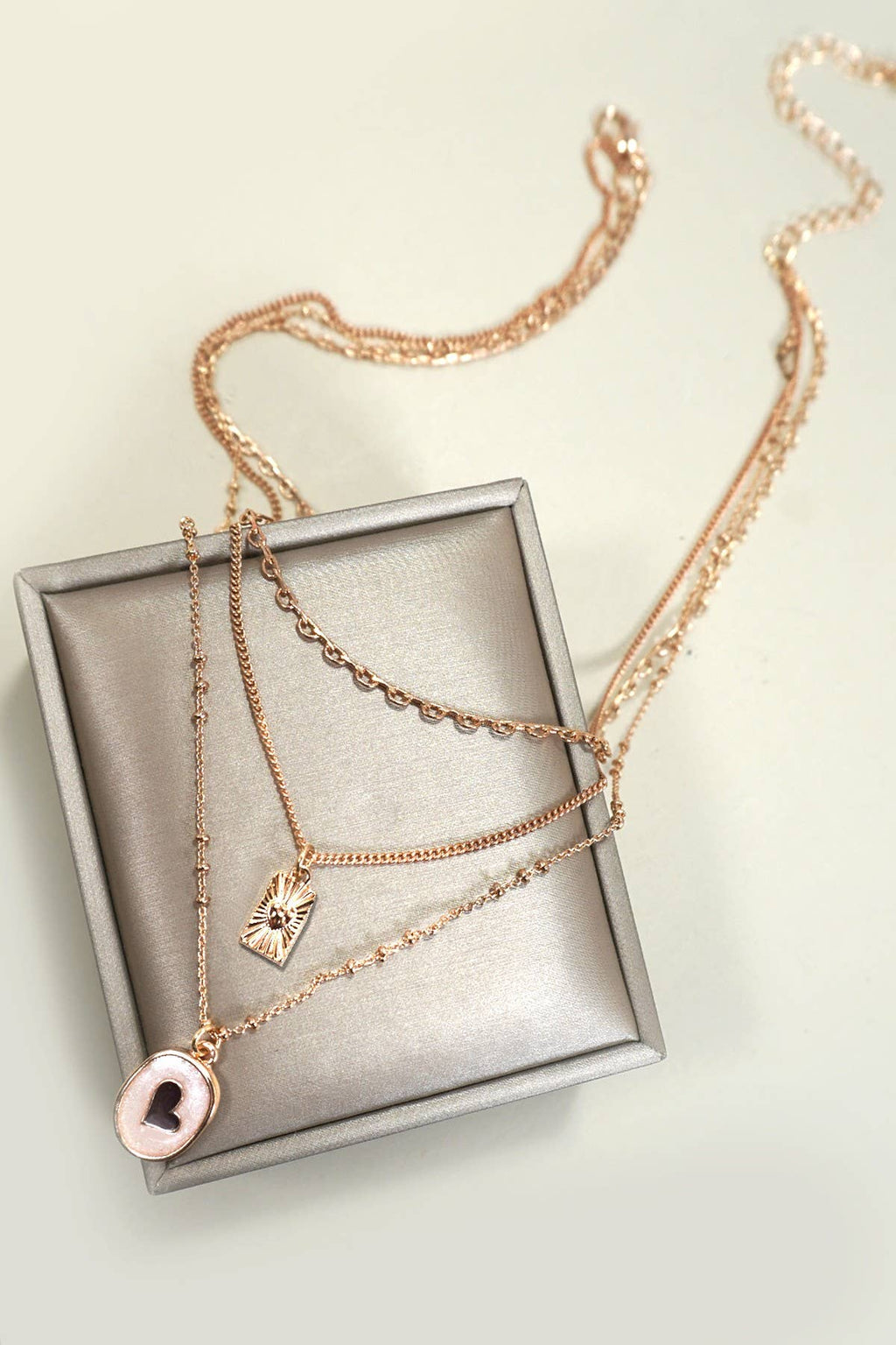 MULTI LAYERED EPOXY HEART CHARM NECKLACE