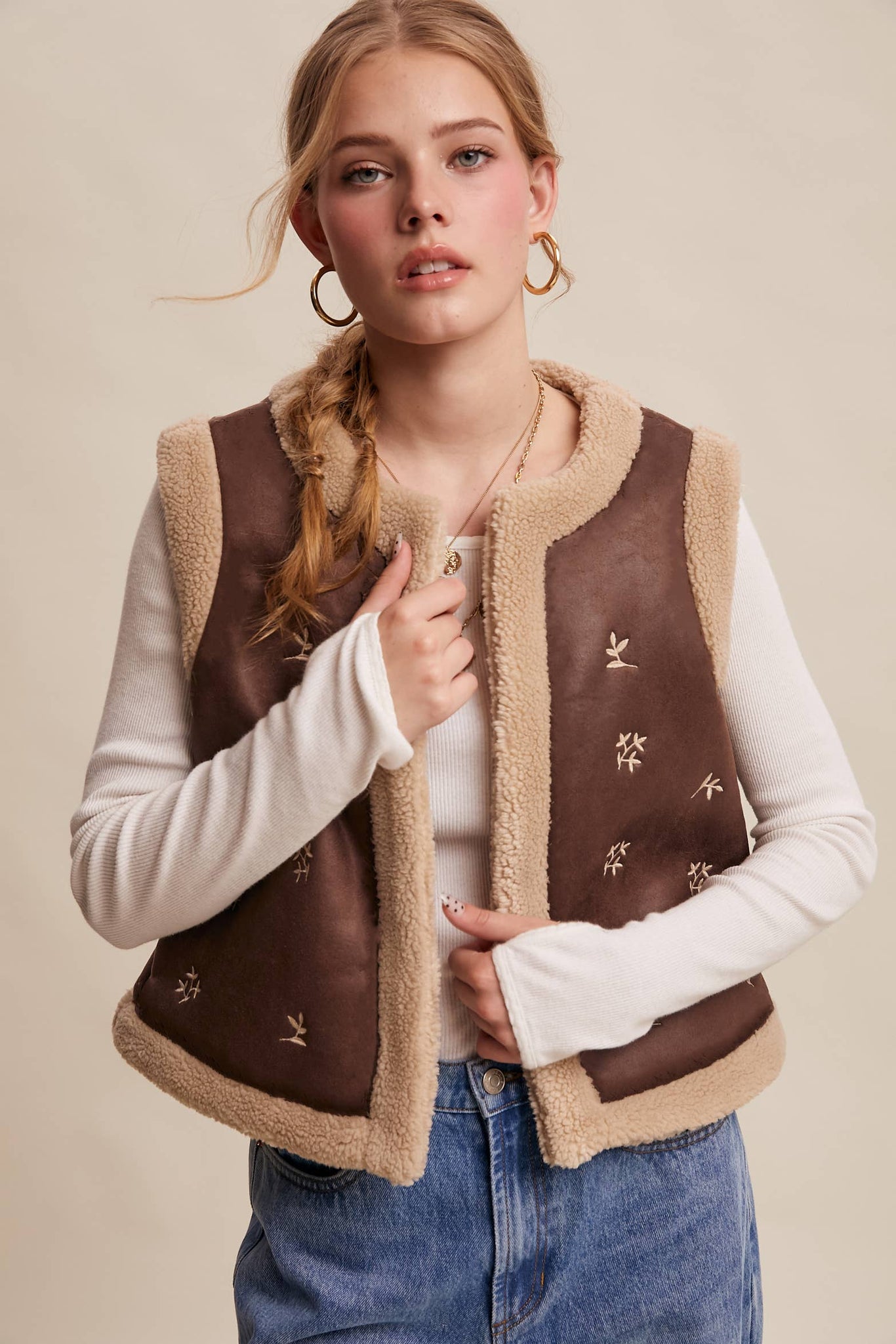It’s Giving Yellowstone Vibes Suede Sherpa Lined Vest