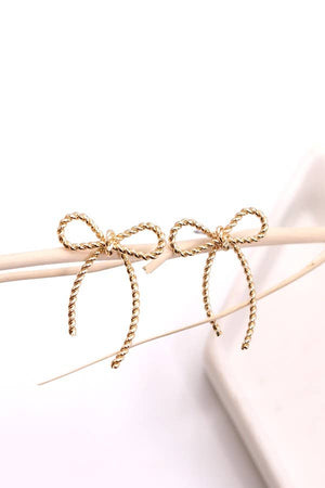 Rope Me In Bow Earring