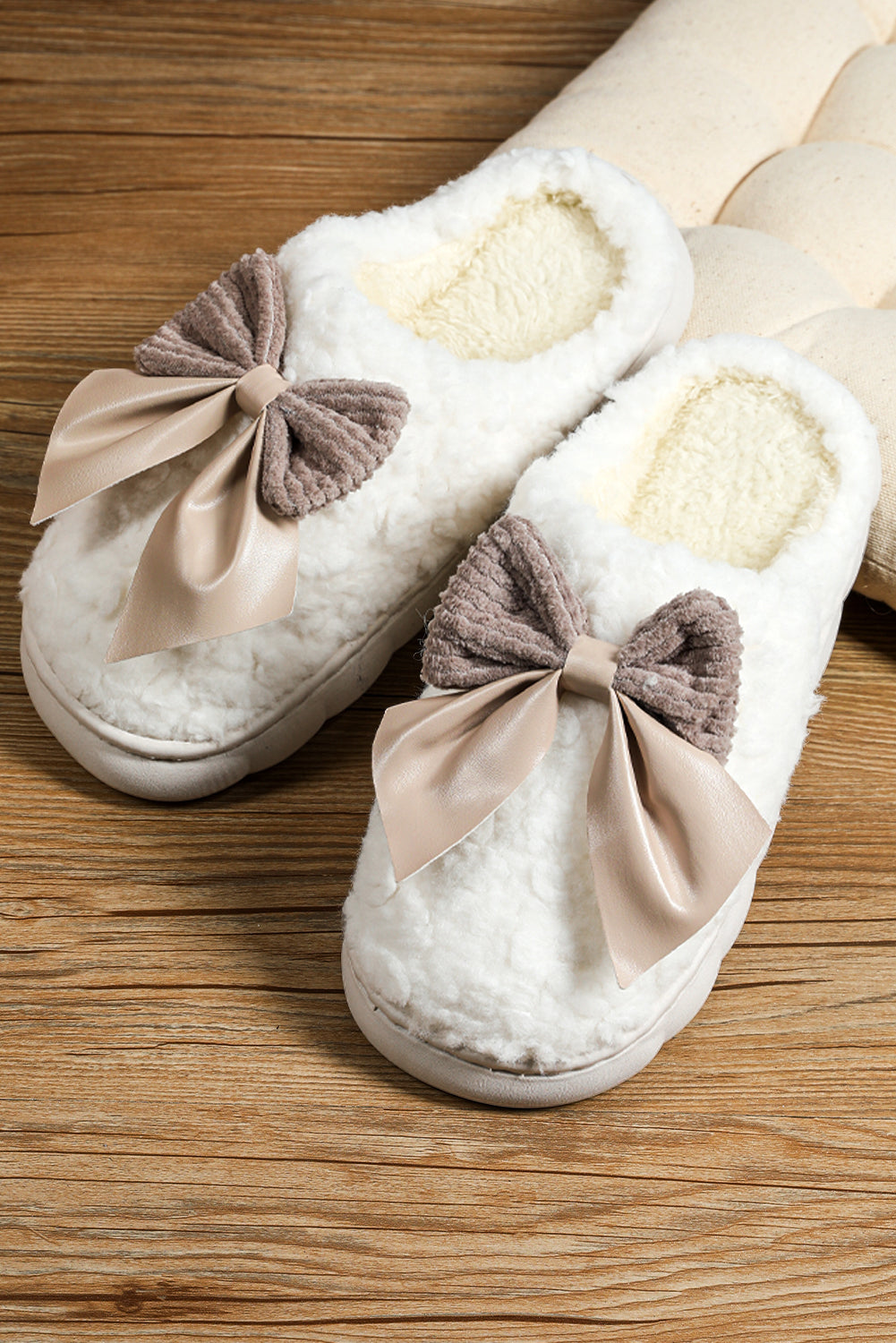 Bow Sherpa Slippers