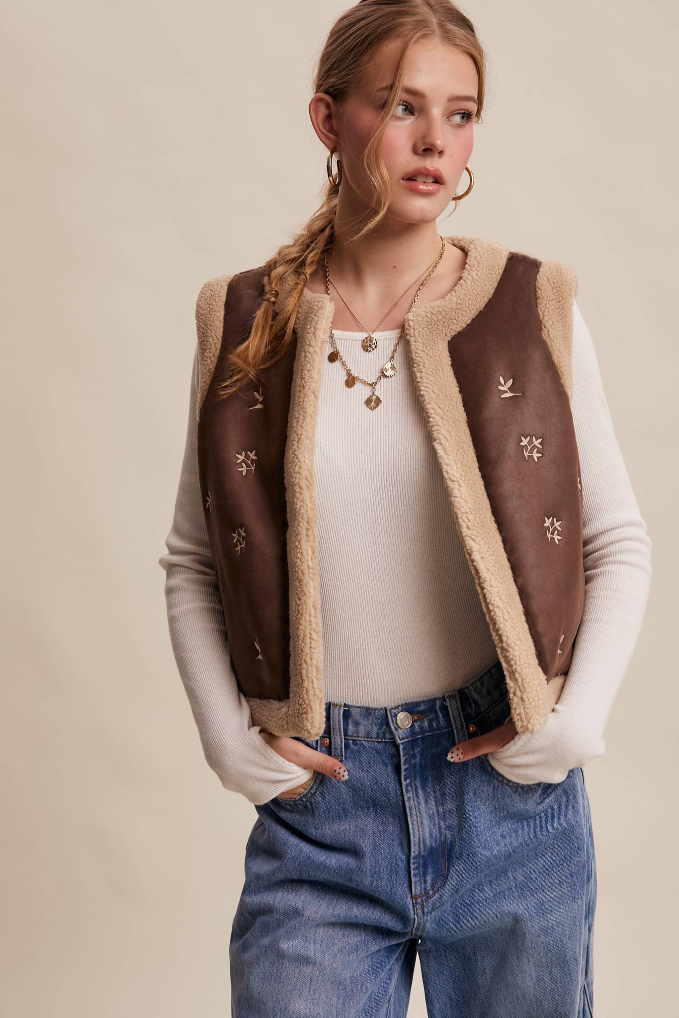 It’s Giving Yellowstone Vibes Suede Sherpa Lined Vest