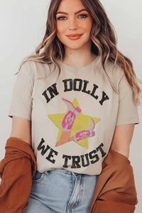 IN DOLLY WE TRUST GRAPHIC TEE PLUS SIZE